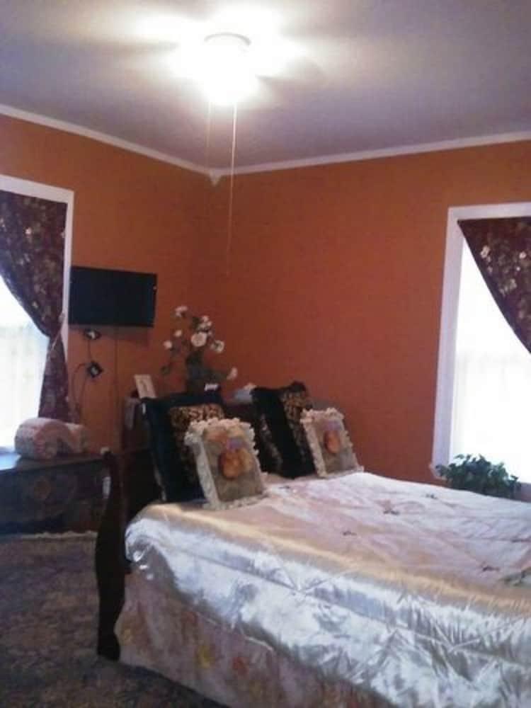Six Acres Bed And Breakfast Цинциннати Экстерьер фото